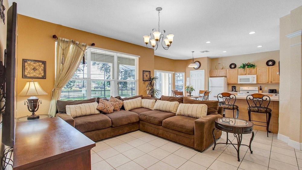 Windsor Hills Resort 6 Bedroom Home with Water Views 6 Home