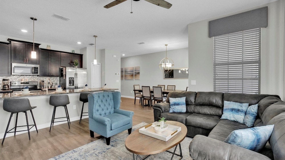 Storey Lake Resort 4 Bedroom Pet Friendly Townhome 4 Townhouse