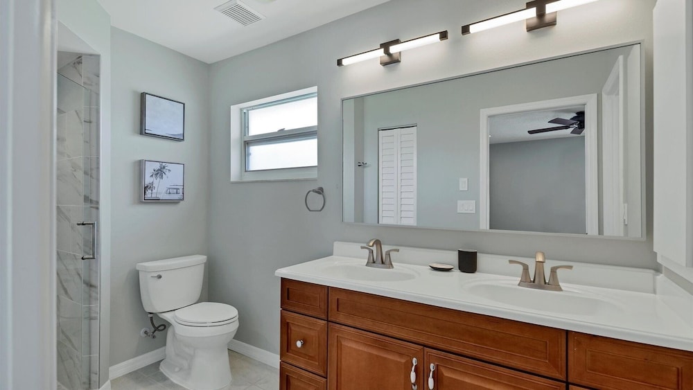 Sunset Oasis Englewood 2 Bedroom Private Pool Home Fully Fenced Yard- Dog friendly 2 Home