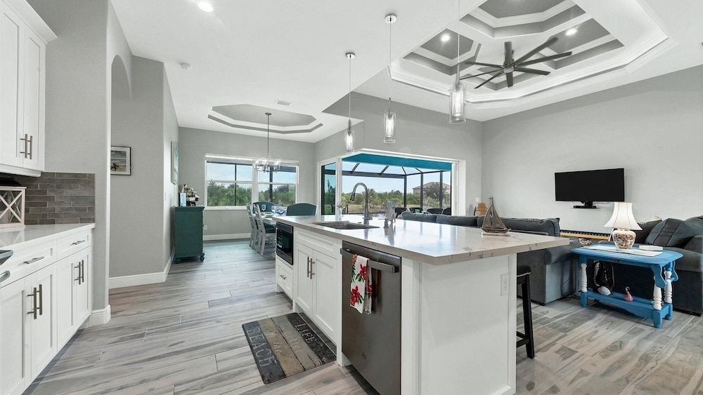 South Gulf Cove 3 Bedroom Canal Pool Home 3 Home