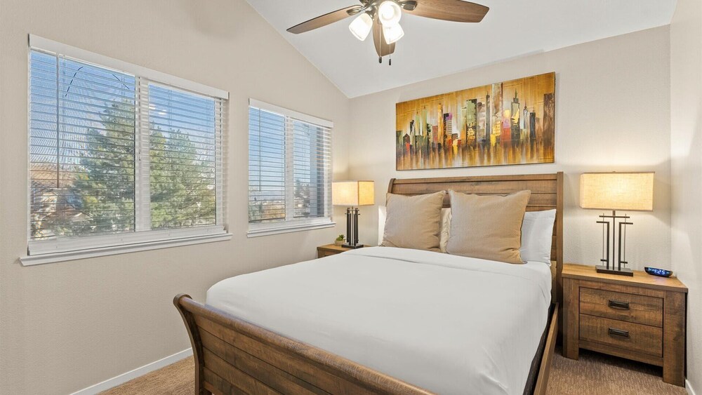 NEW Cityside Stay 3BR Retreat Near DT w Patio