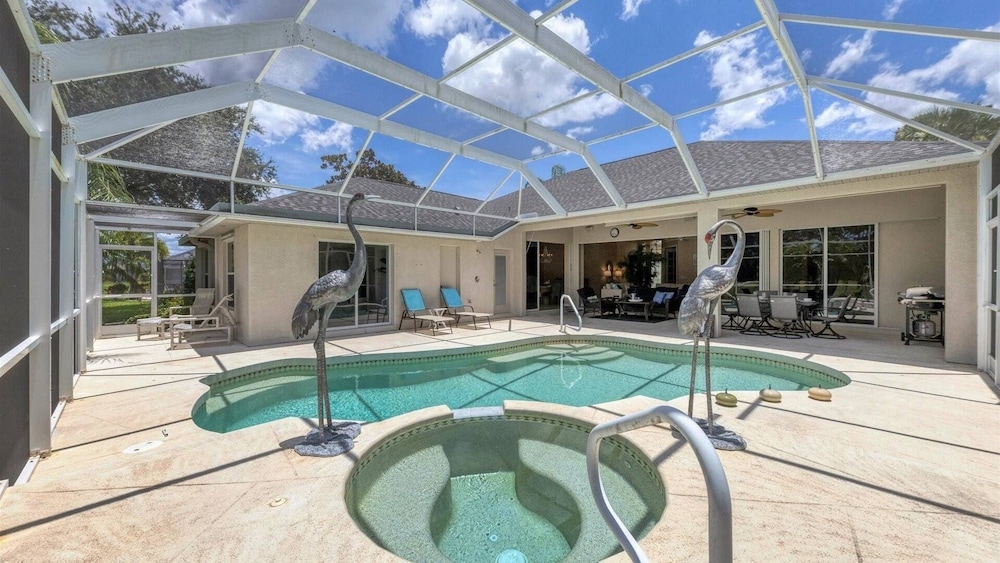 Rotonda West 3 Bedroom Private Pool/Spa Vacation Home. Only 10 miles to Gulf Beaches 3 Home