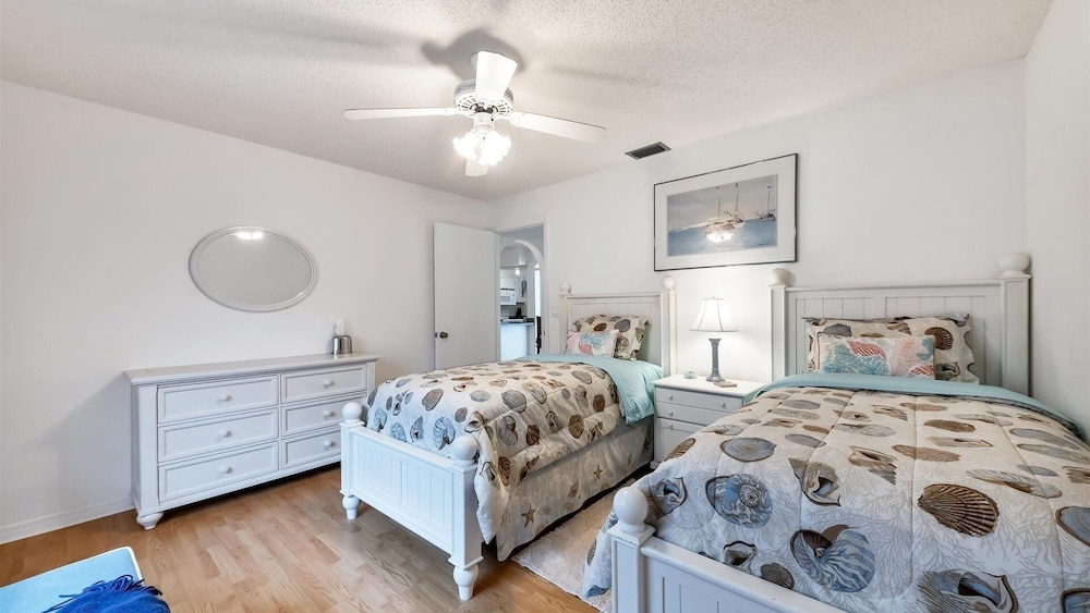 Quiet Deep Creek 3 Bedroom Private Pool Home 3 Home
