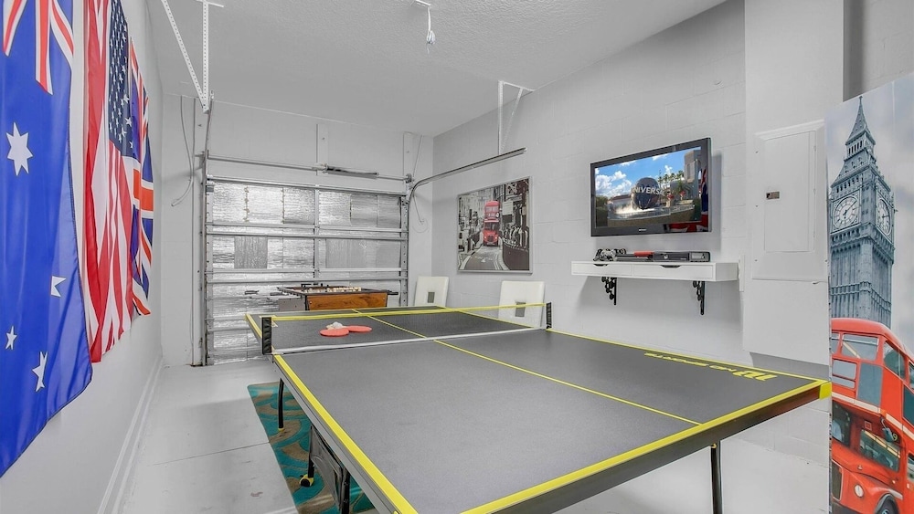 Paradise Palms Resort 6 Bedroom Home with Game Room 6 Home