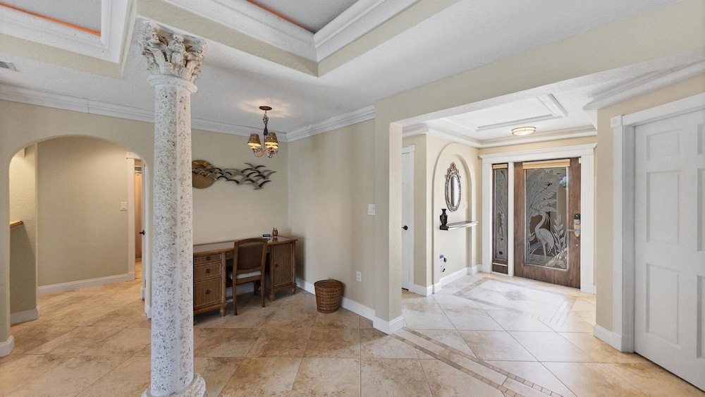 Family-friendly Waterfront 4br Pool Punta Gorda Isles 4 Bedroom Home