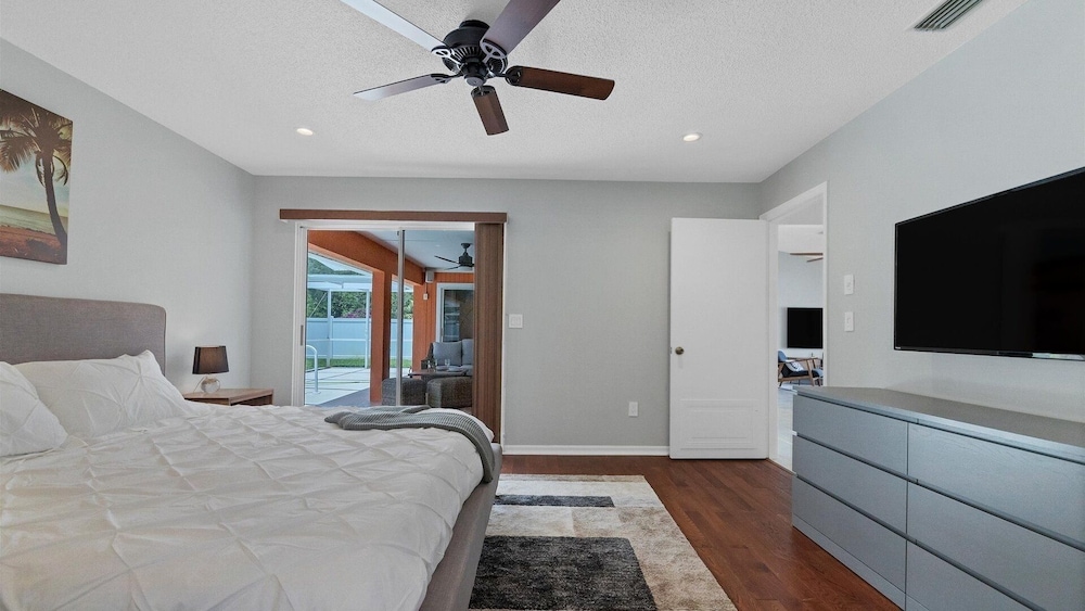 Sunset Oasis Englewood 2 Bedroom Private Pool Home Fully Fenced Yard- Dog friendly 2 Home