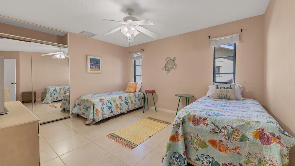 Punta Gorda Isles Private Pool/spa Home On Canal/ Bikes 3 Bedroom Home