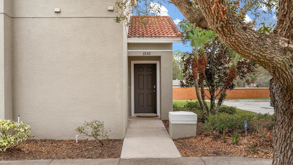 Spacious 4BR Family Townhouseprivate Pool & BBQ