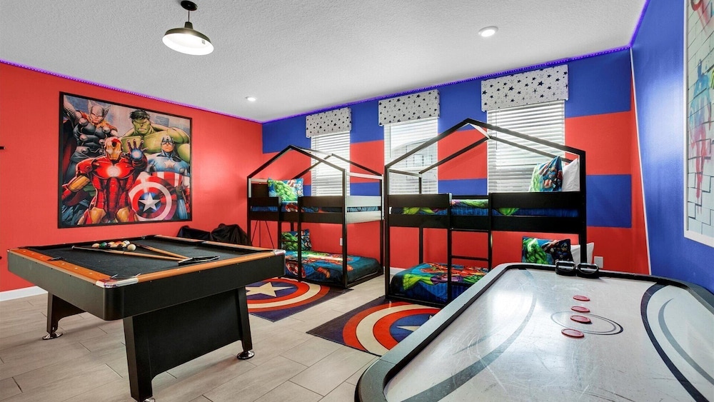 Storey Lake Resort 8 Bedroom Home Game Room + Pool 8 Home