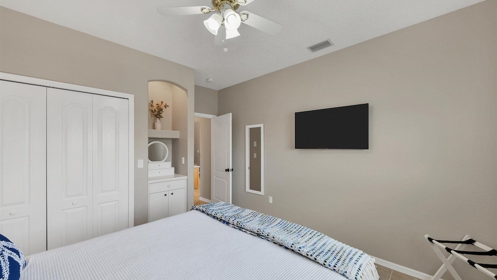 Waterfront Punta Gorda Isles 3 Bedroom pool hot tub, dock, bikes office 3 Home
