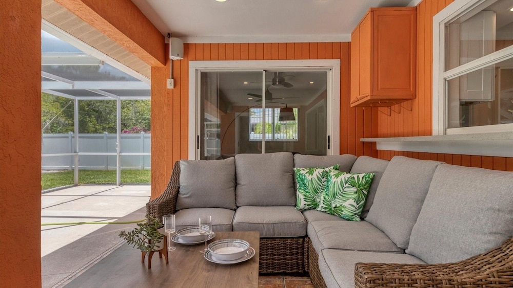 Sunset Oasis Englewood 2 Bedroom Private Pool Home Fully Fenced Yard- Dog friendly 2 Home