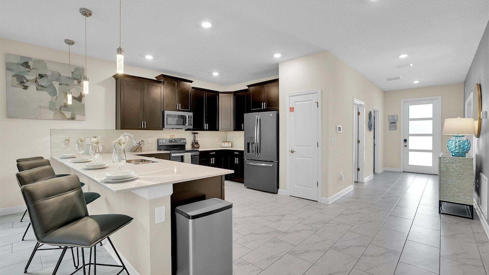 Championsgate 8 bedroom, Game room, Pool, Theater 8 Home