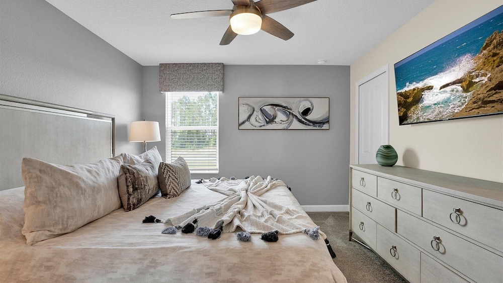 Championsgate 8 bedroom, Game room, Pool, Theater 8 Home