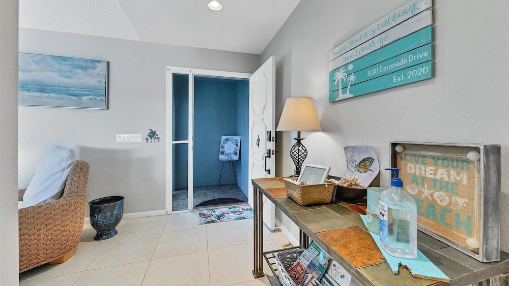 Punta Gorda Isles Private Pool/spa Home On Canal/ Bikes 3 Bedroom Home