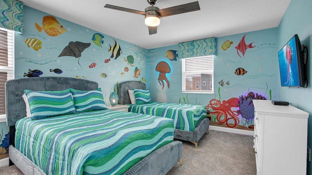 Storey Lake Resort 7 Bedroom Home with Game Room+Pool 7 Home
