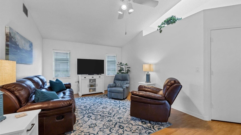 Quiet Deep Creek 3 Bedroom Private Pool Home 3 Home