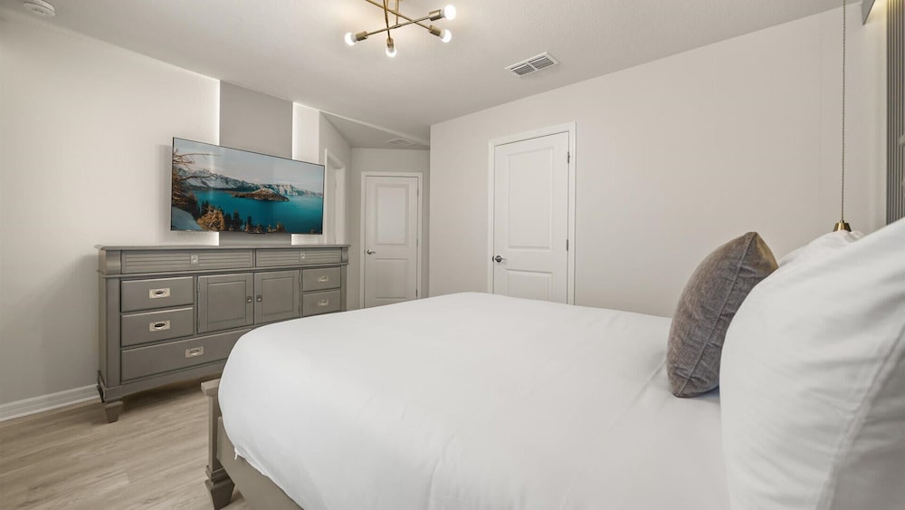 Exquisite 10br Luxury Villa Pool Hot Tub Arcade