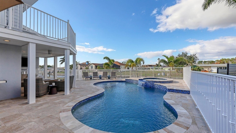 Englewood 3 Bedroom Private Pool+Spa Canal on Lemon Bay Home 3 Home