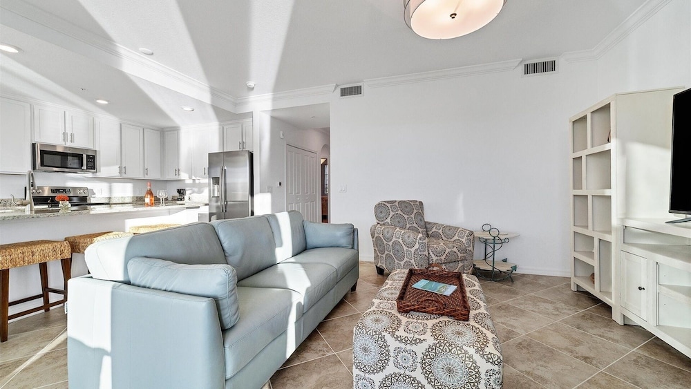 30-night Min. Clubhouse Open Heritage Landing Golf Club Golf Membership Transfer Included 2 Bedroom Condo