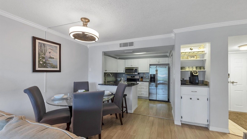 Quiet Condo Near Downtown Punta Gorda 2 Bedroom Condo