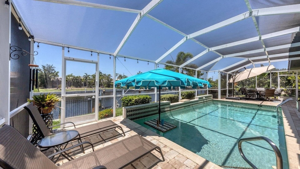 Family-friendly Waterfront 4br Pool Punta Gorda Isles 4 Bedroom Home