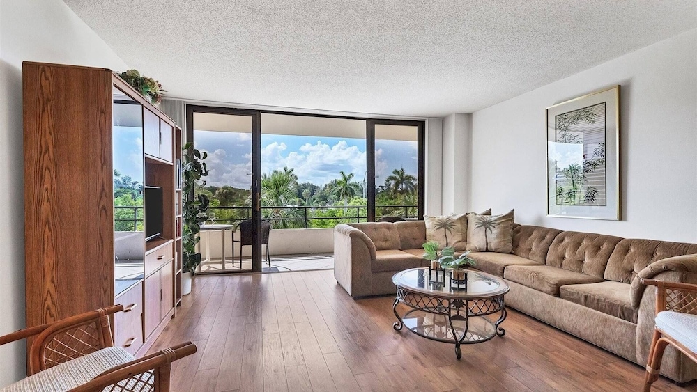 Anchorage Resort 3rd Floor Two Bedroom Condo with Beach Access 2 Condo