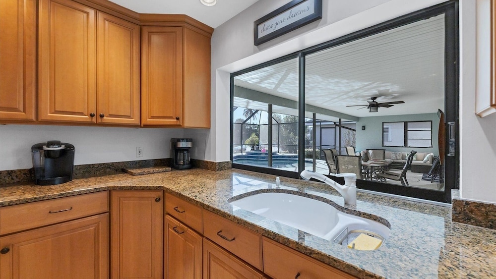 Punta Gorda Isles Private Pool/spa Home On Canal/ Bikes 3 Bedroom Home