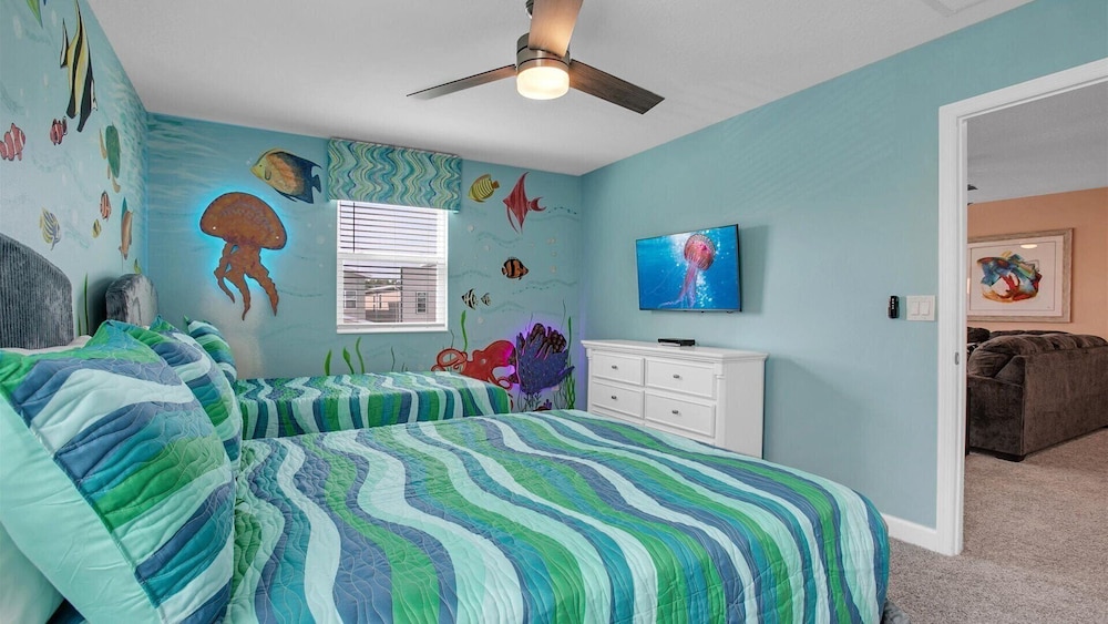 Storey Lake Resort 7 Bedroom Home with Game Room+Pool 7 Home