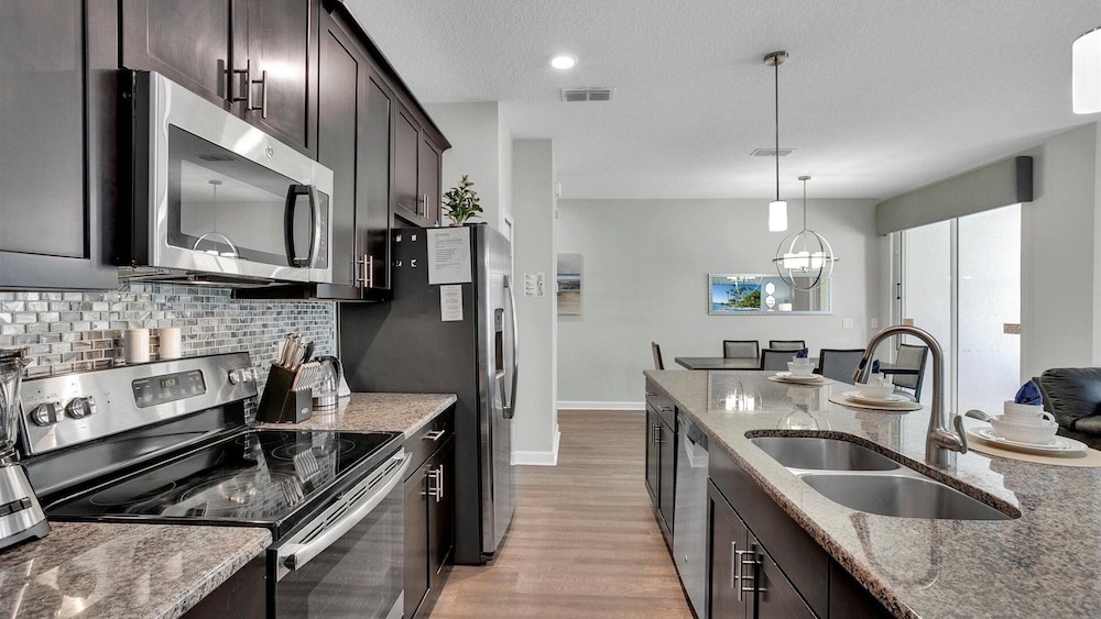 Storey Lake Resort 4 Bedroom Pet Friendly Townhome 4 Townhouse