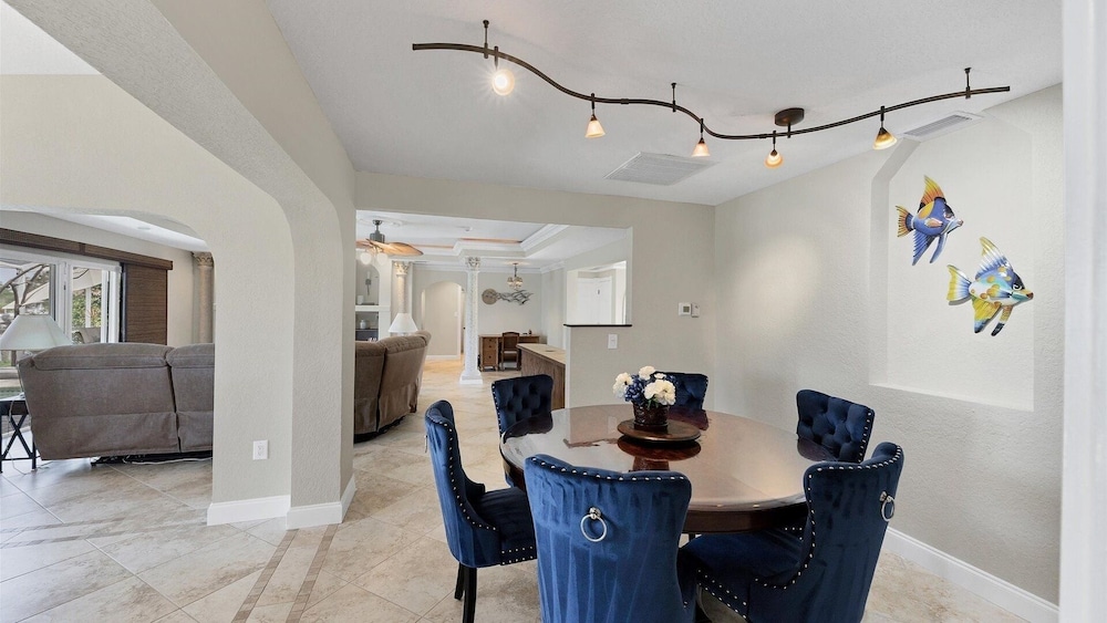 Family-friendly Waterfront 4br Pool Punta Gorda Isles 4 Bedroom Home