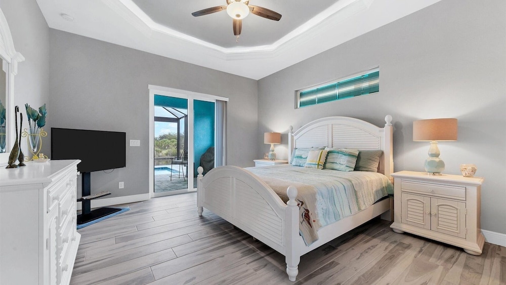 South Gulf Cove 3 Bedroom Canal Pool Home 3 Home