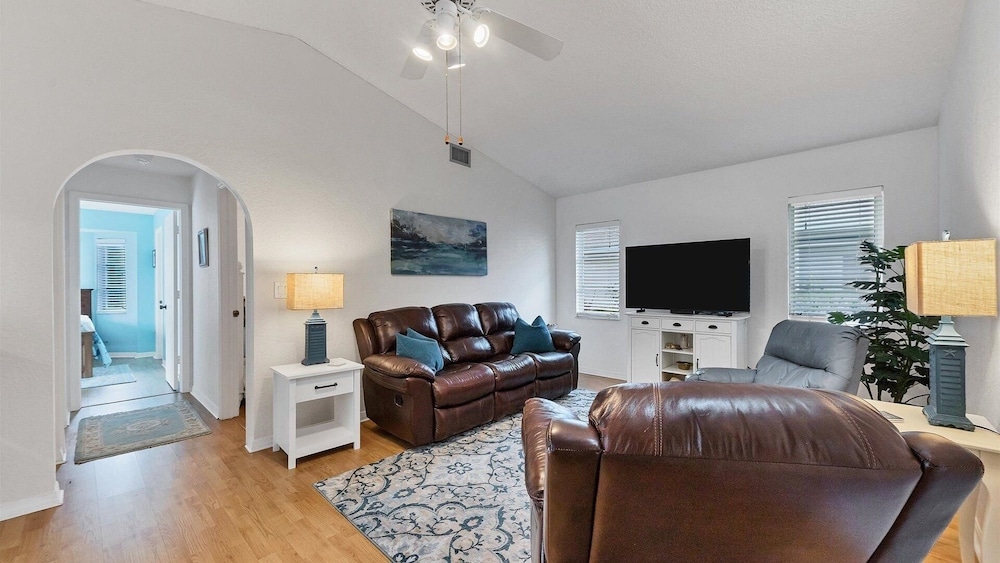 Quiet Deep Creek 3 Bedroom Private Pool Home 3 Home