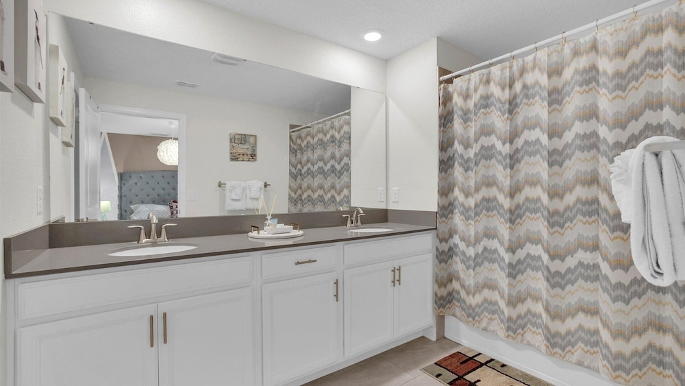 Storey Lake Resort 5 Bedroom Townhome Pet Friendly 5 Townhouse