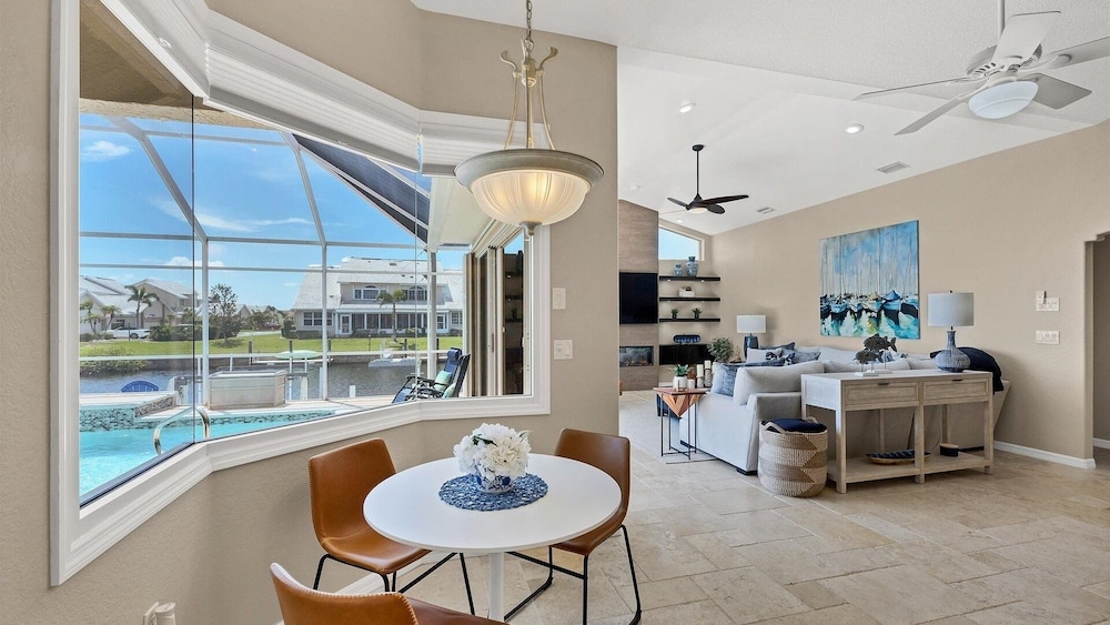 Waterfront Punta Gorda Isles 3 Bedroom pool hot tub, dock, bikes office 3 Home