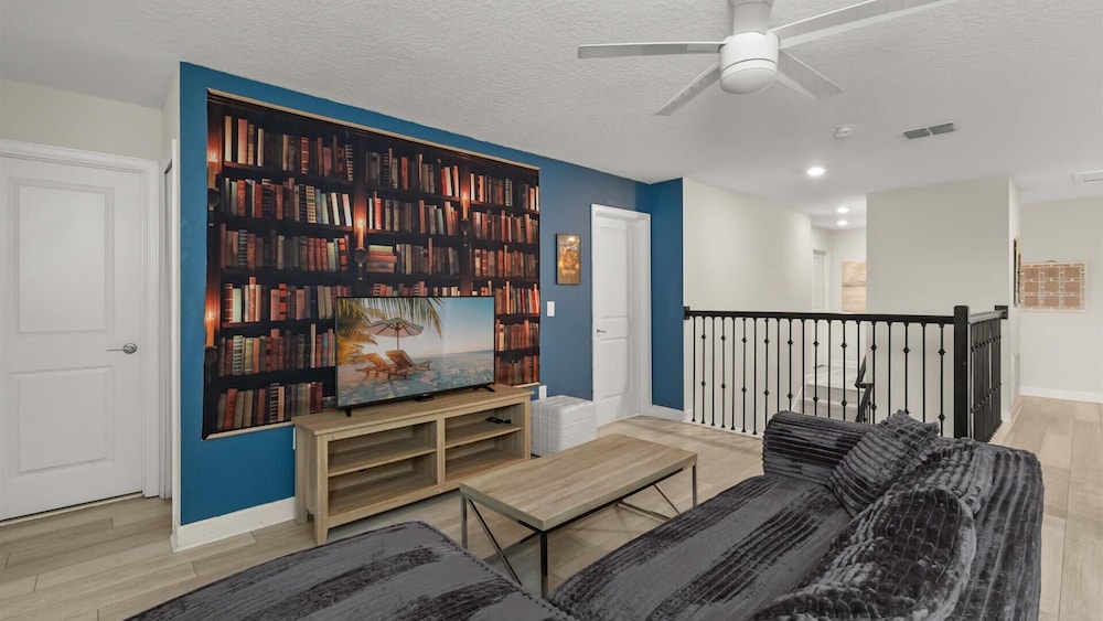 Championsgate Family Homepool, Hot Tub & Cinema