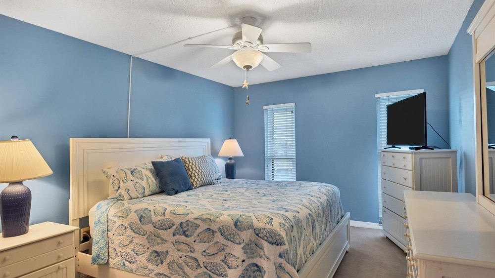 Quiet Condo Near Downtown Punta Gorda 2 Bedroom Condo