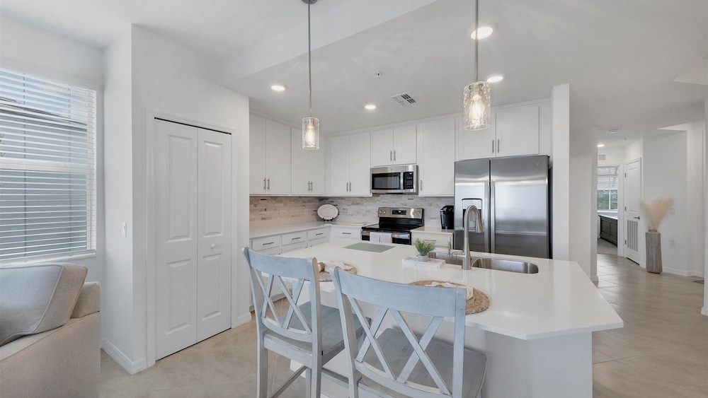 30-night Min 3 Bdrm 2nd Floor Heritage Landing Golf Club Transfer Included! 3 Bedroom Condo