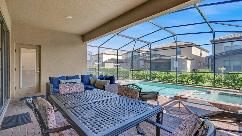 Solterra Resort 5 bedroom Private Pool/Spa Home 5 Home