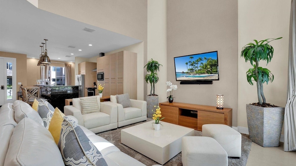Magic Village Resort 4 Bedroom townhome with Outdoor Kitchen 4 Townhouse