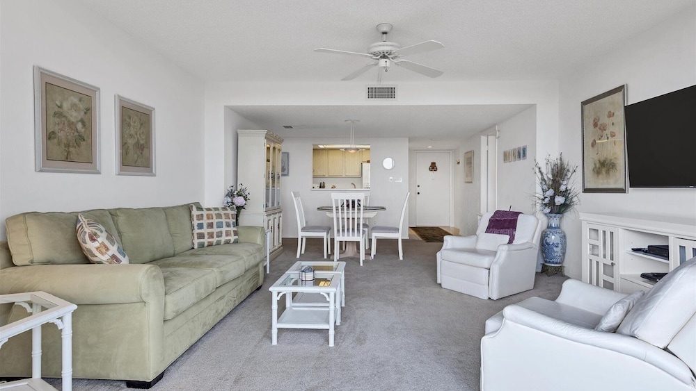 Anchorage Resort 6th Floor 2 bedroom Condo on Siesta Key 2 Condo