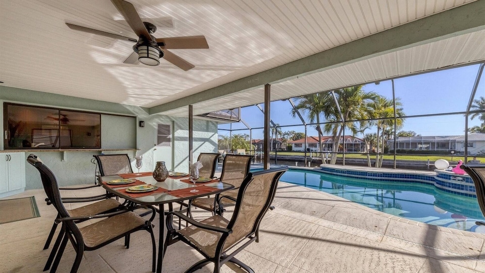 Punta Gorda Isles Private Pool/spa Home On Canal/ Bikes 3 Bedroom Home