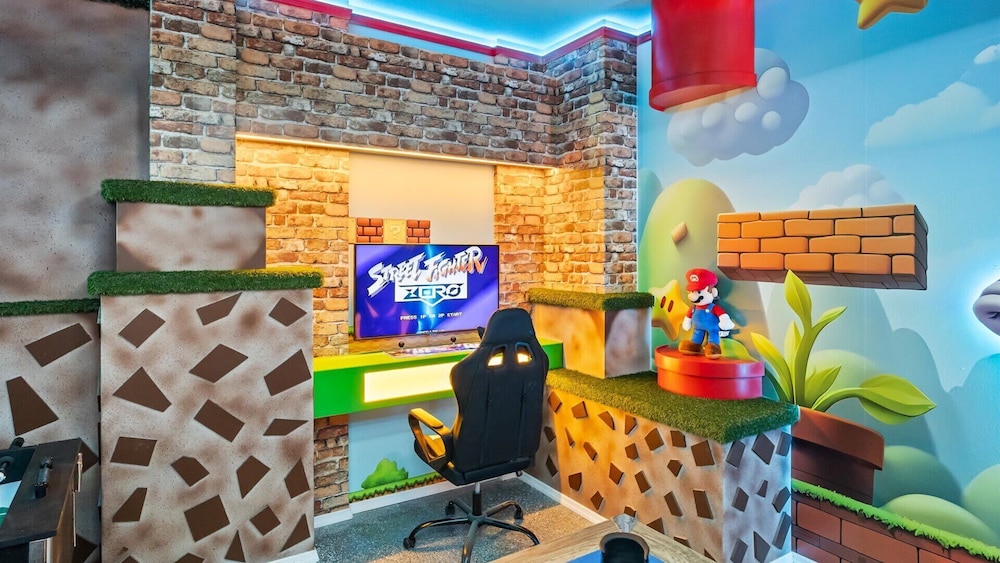Exquisite 10br Luxury Villa Pool Hot Tub Arcade