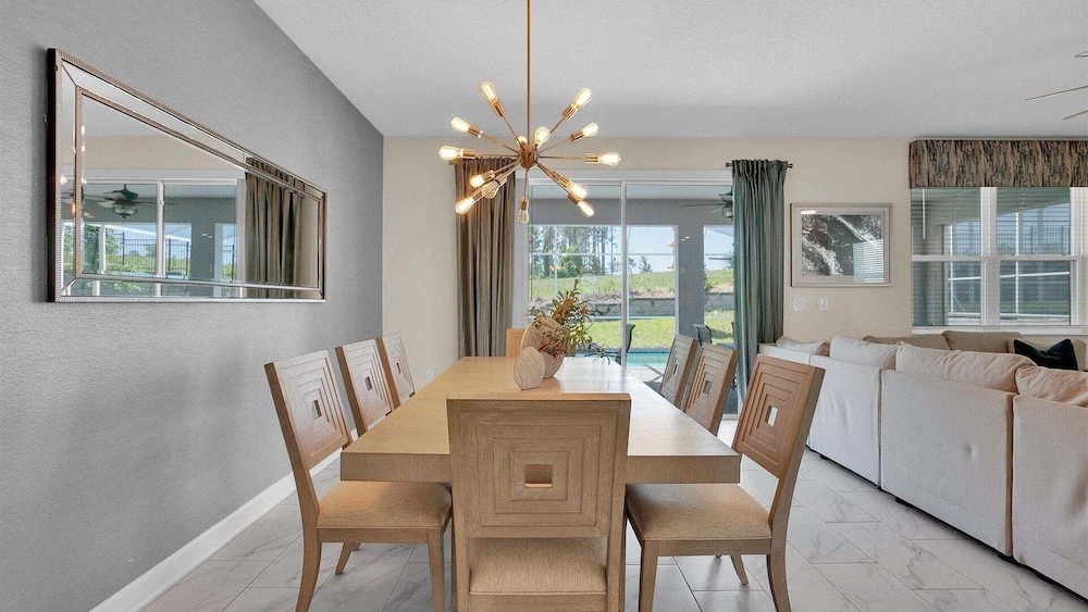Championsgate 8 bedroom, Game room, Pool, Theater 8 Home