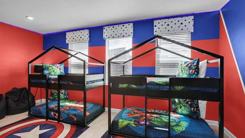 Storey Lake Resort 8 Bedroom Home Game Room + Pool 8 Home
