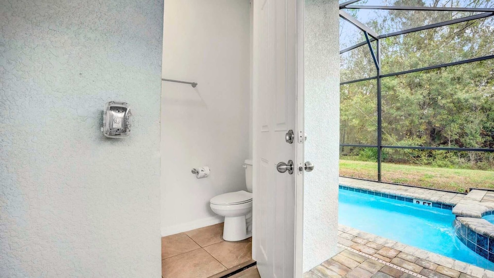 Upstay: Large Resort Home w Private Pool & Hot Tub