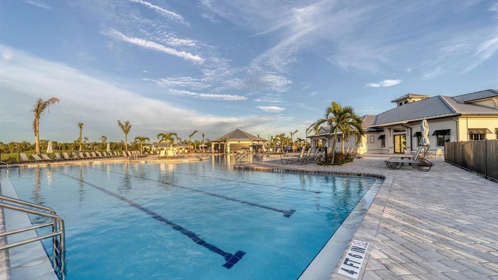 Punta Gorda Vacations - 14151 Heritage Landing Blvd - Property Image 16