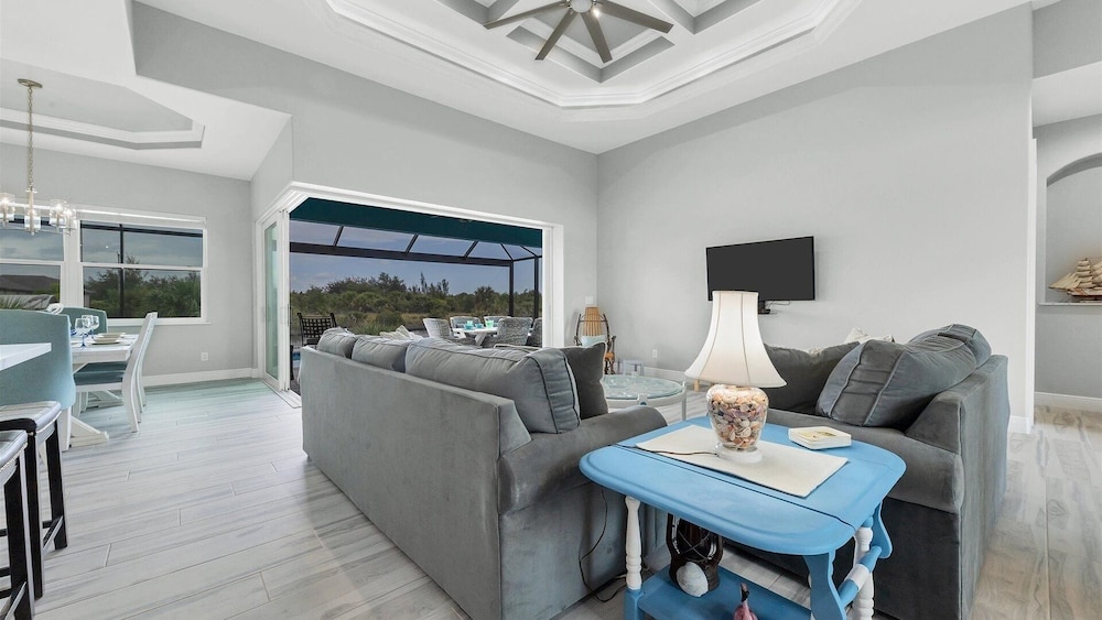 South Gulf Cove 3 Bedroom Canal Pool Home 3 Home