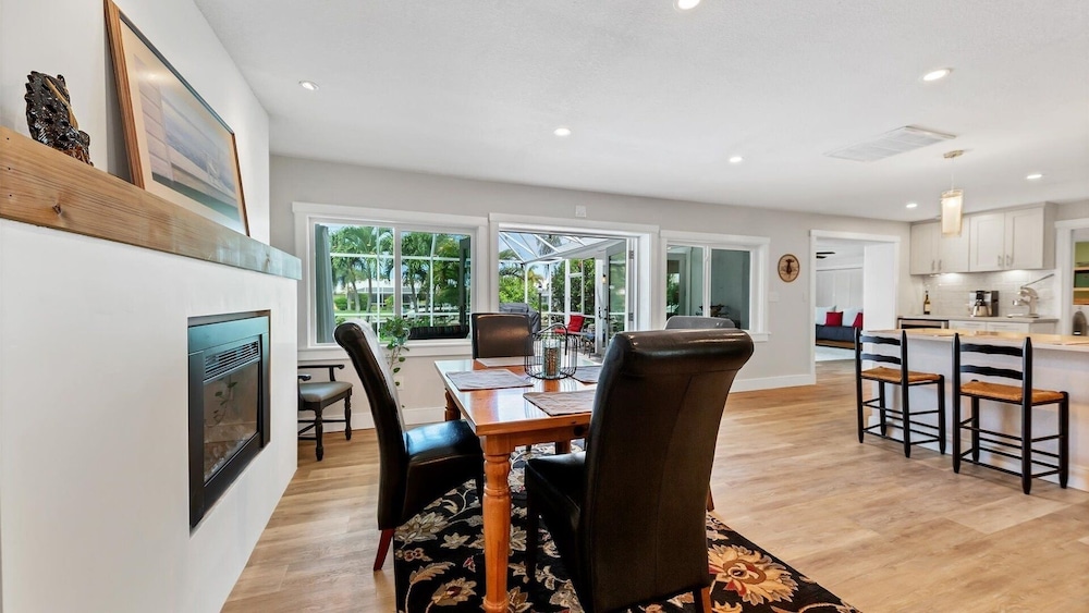 Punta Gorda Isles 3-Bedroom Private Pool Home on Canal with Dock 3 Home