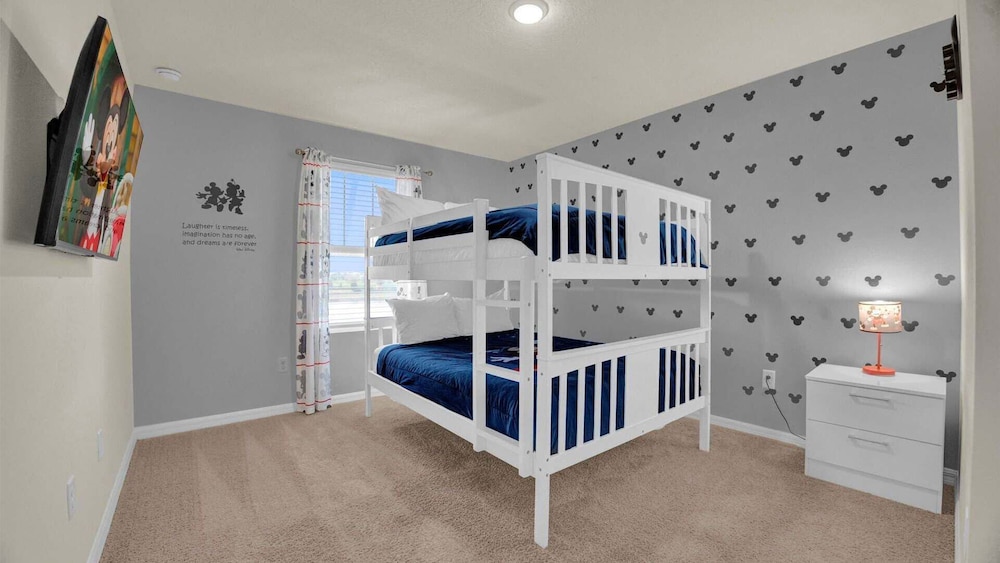 Upstay: Large Resort Home w Private Pool & Hot Tub
