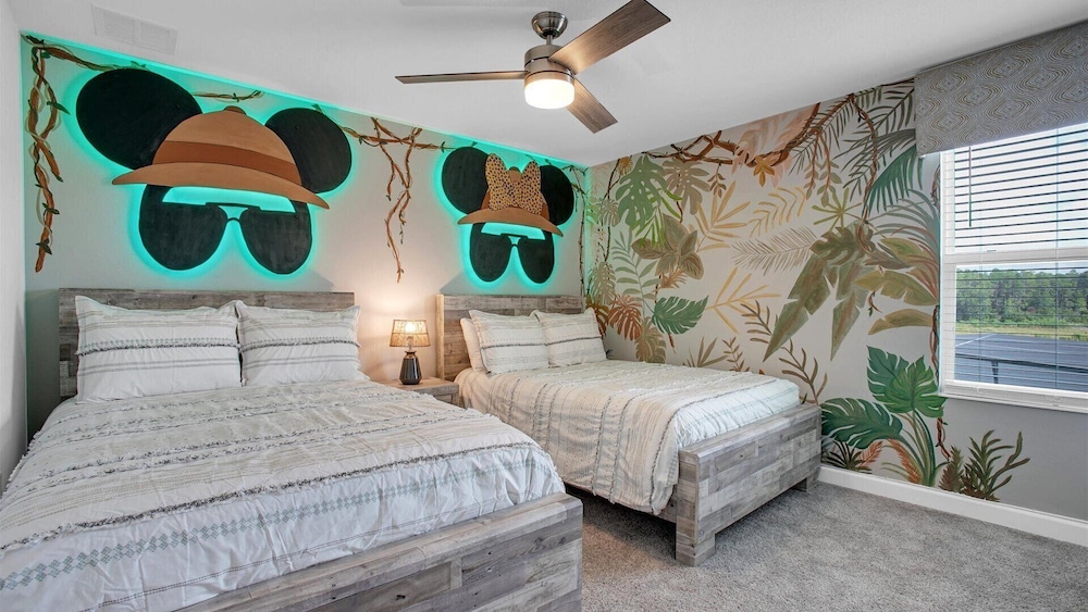 Storey Lake Resort 7 Bedroom Home with Game Room+Pool 7 Home